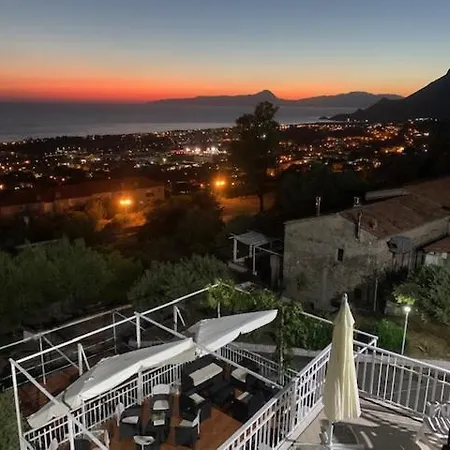 Pian Delle Vigne Couette-café *